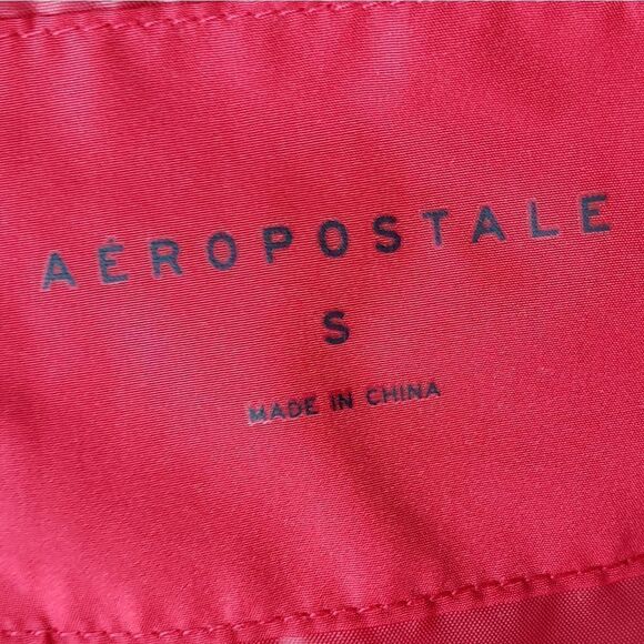 🔸️NWT Aeropostale Red Sleeveless Puffer Vest Small - Picture 9 of 9